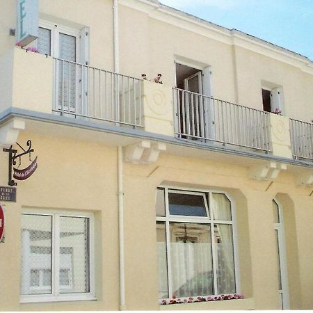 Hôtel de L'Arrivée Fouras Exterior foto
