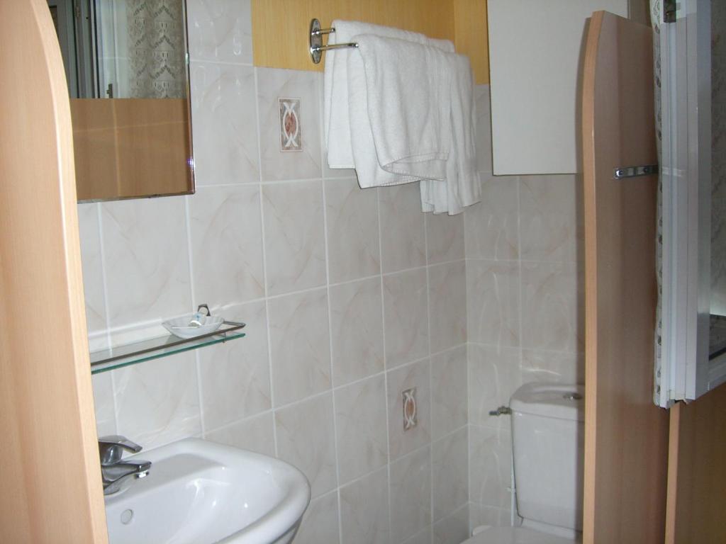 Hôtel de L'Arrivée Fouras Habitación foto